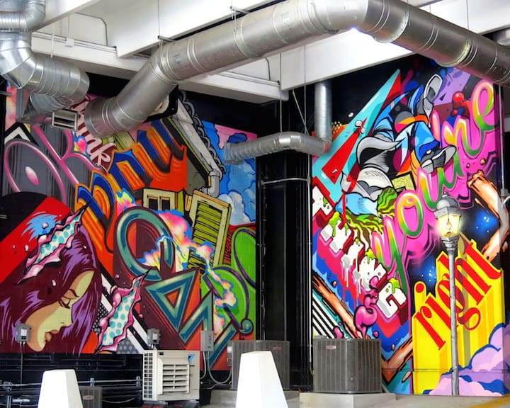 pose-mural-art-the-z-garage-detroit